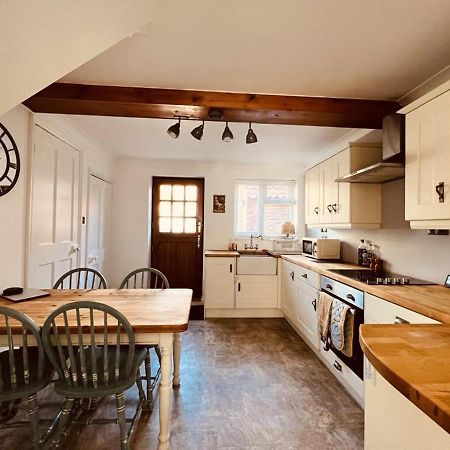 Cosy Cottage Four Miles From Lincoln City Centre Extérieur photo